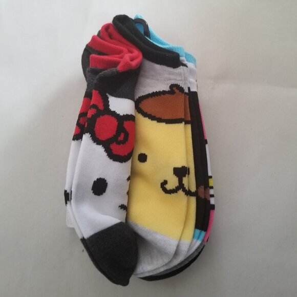 Hello Kitty and Friends No Show Socks (5 pairs) - Picture 3 of 8